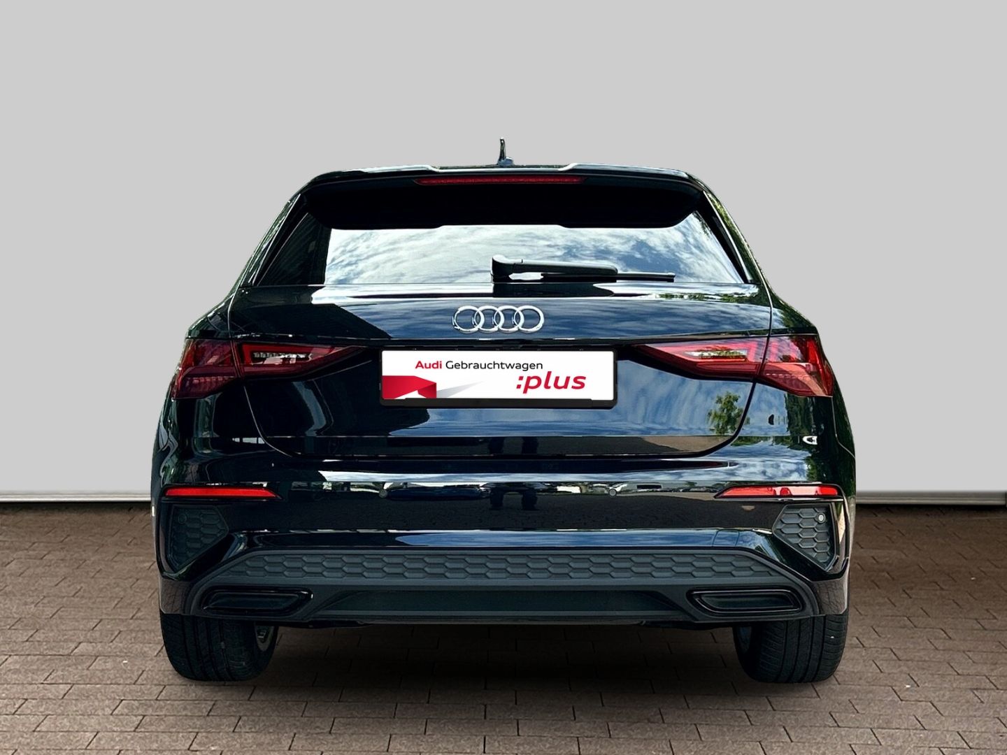Fahrzeugabbildung Audi A3 Sportback 35 TFSI S-tronic S-LINE+LED+KAMERA+