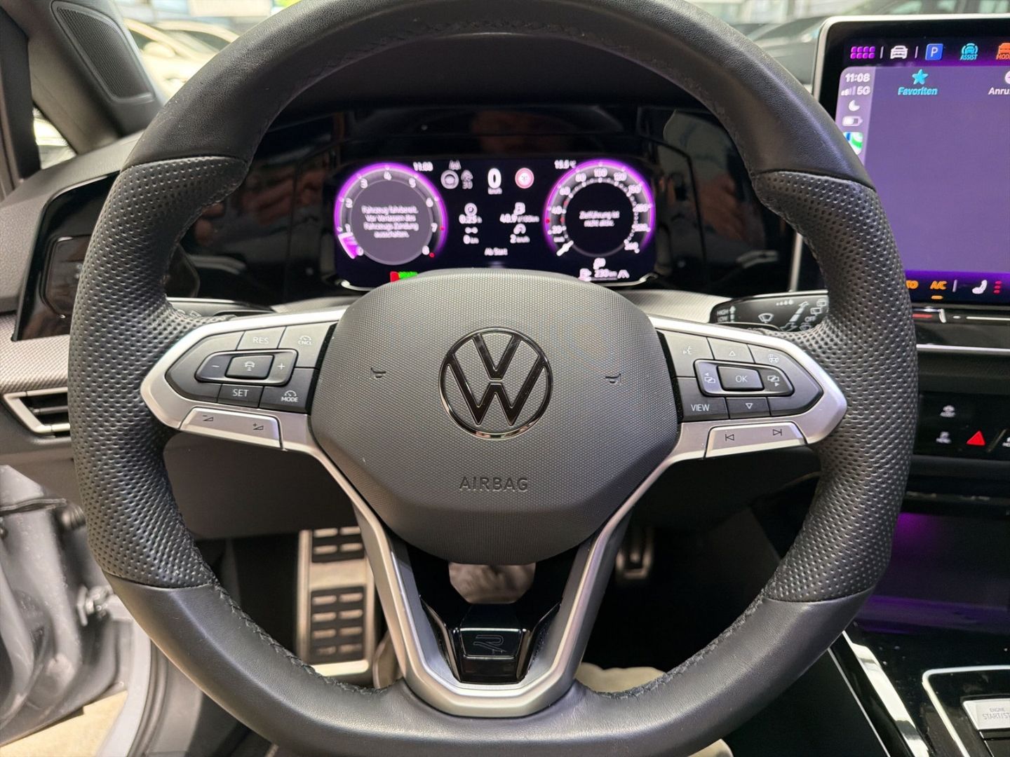 Fahrzeugabbildung Volkswagen Golf R-Line 1,5 l eTSI AHK LED+