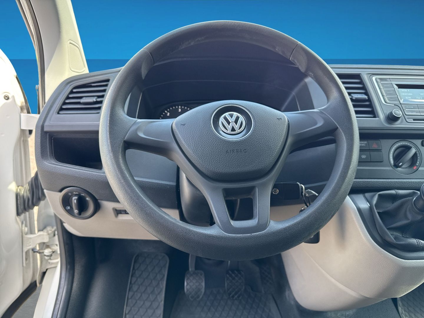 Fahrzeugabbildung Volkswagen T6 Kasten 2.0 TDI EcoProfi AHK ParkPilot