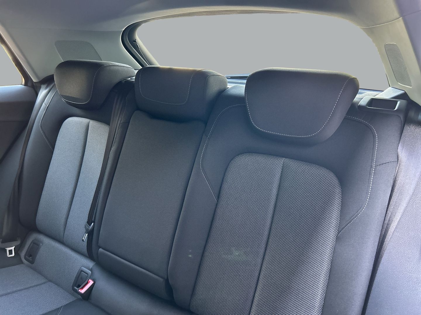 Fahrzeugabbildung Audi Q2 S line 30 TFSI Navi CarPlay AHK Sportsitze Sc