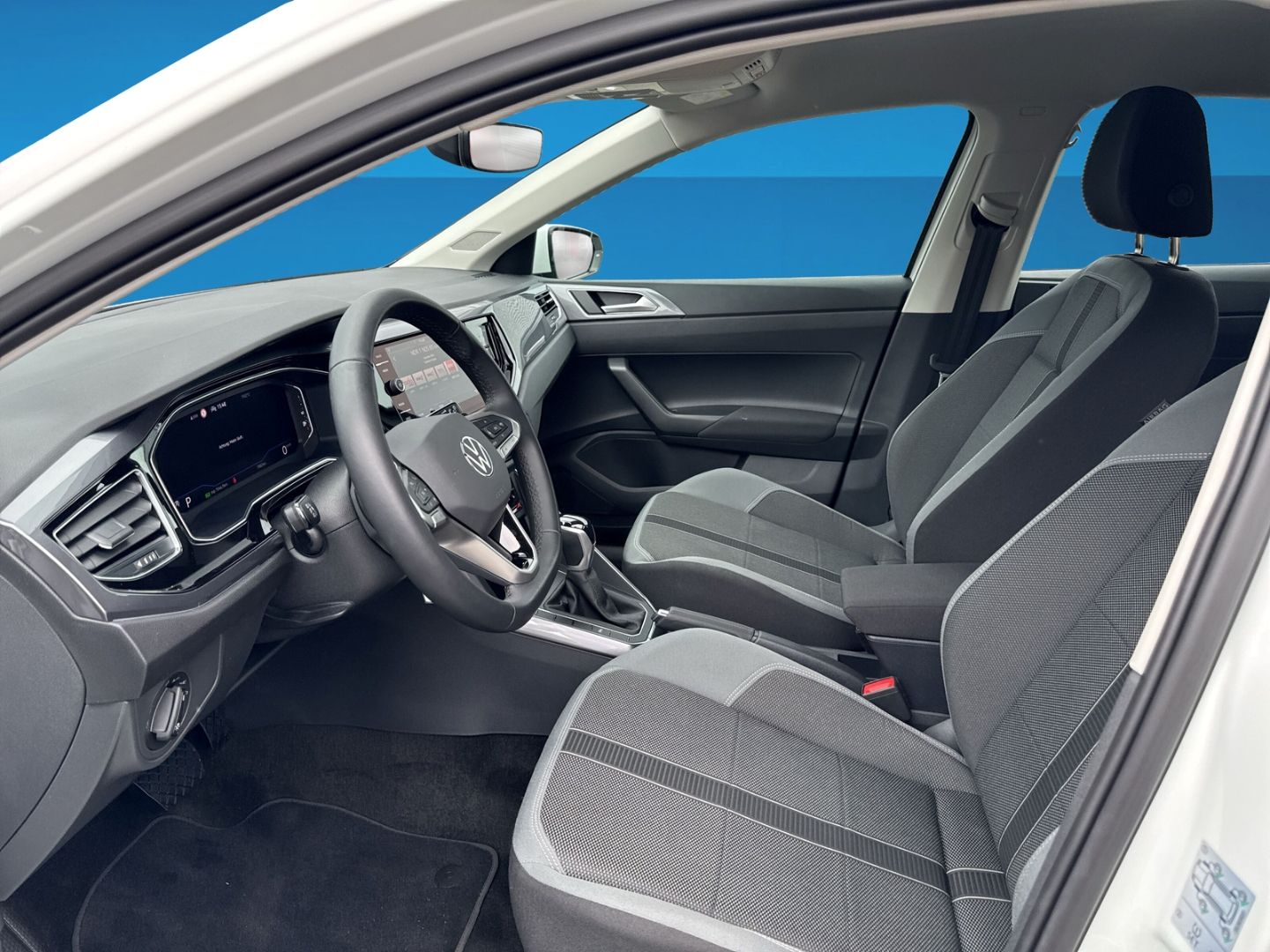 Fahrzeugabbildung Volkswagen Polo 1.0 TSI Style Rear View Navi  Climatronic