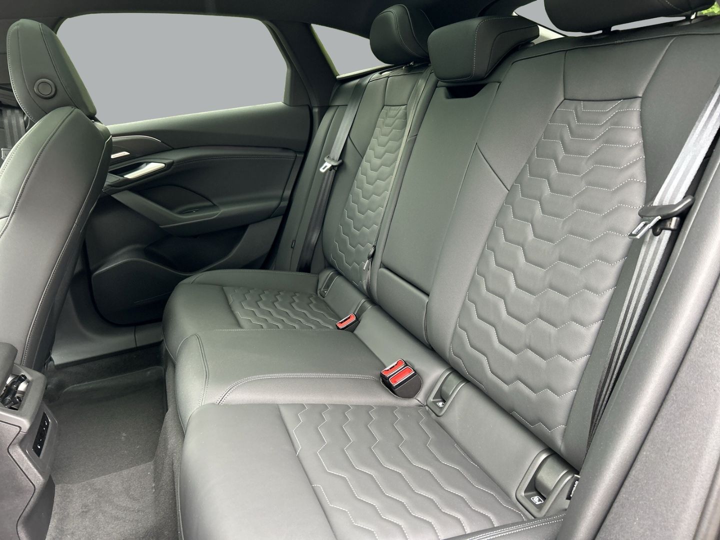 Fahrzeugabbildung Audi A6 e-tron SPORTBACK PERFORMANCE LED+TECHPRO+AHK+