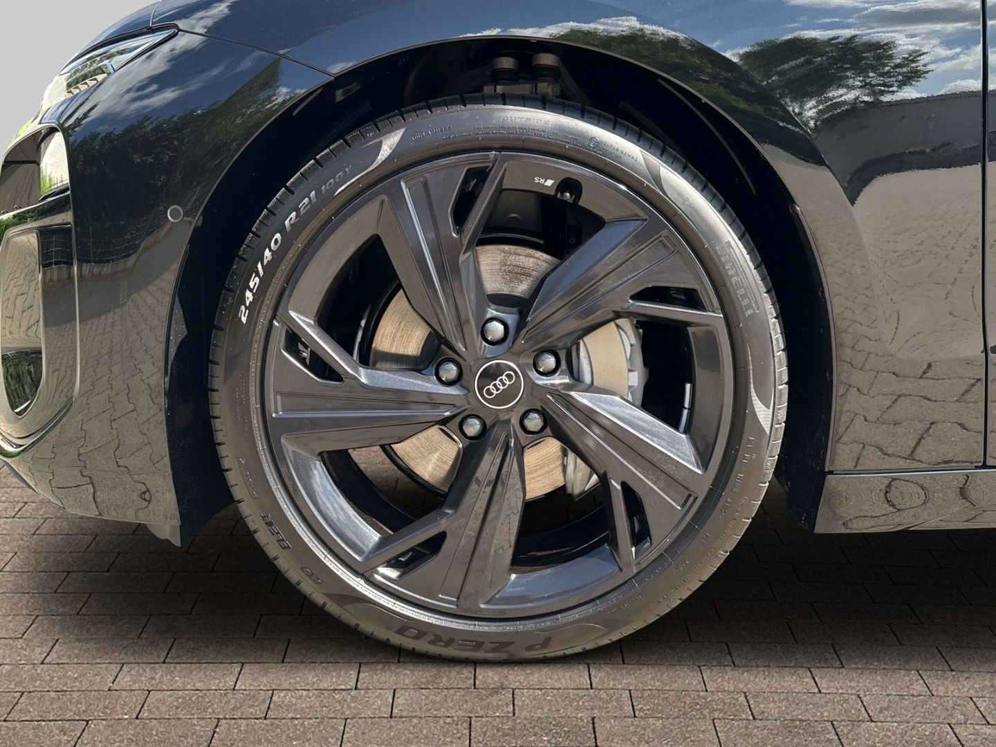 Fahrzeug 20 Fahrzeugabbildung Audi A6 e-tron AVANT PERFORMANCE LED+TECHPRO+AHK+B&O+