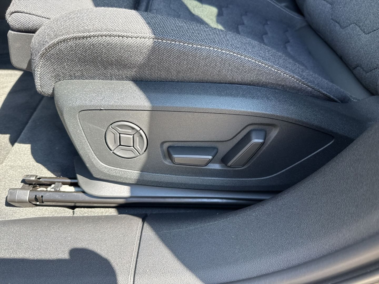 Fahrzeugabbildung Audi A6 e-tron AVANT PERFORMANCE LED+TECHPRO+AHK+B&O+