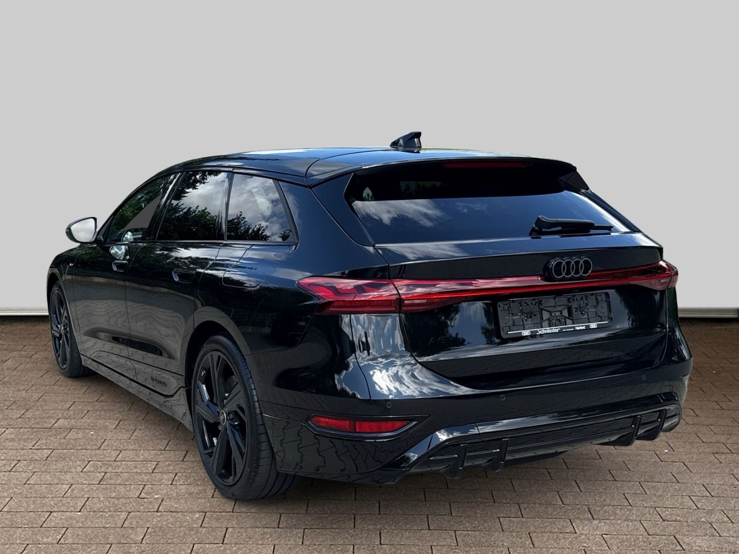Fahrzeugabbildung Audi A6 e-tron AVANT PERFORMANCE LED+TECHPRO+AHK+B&O+
