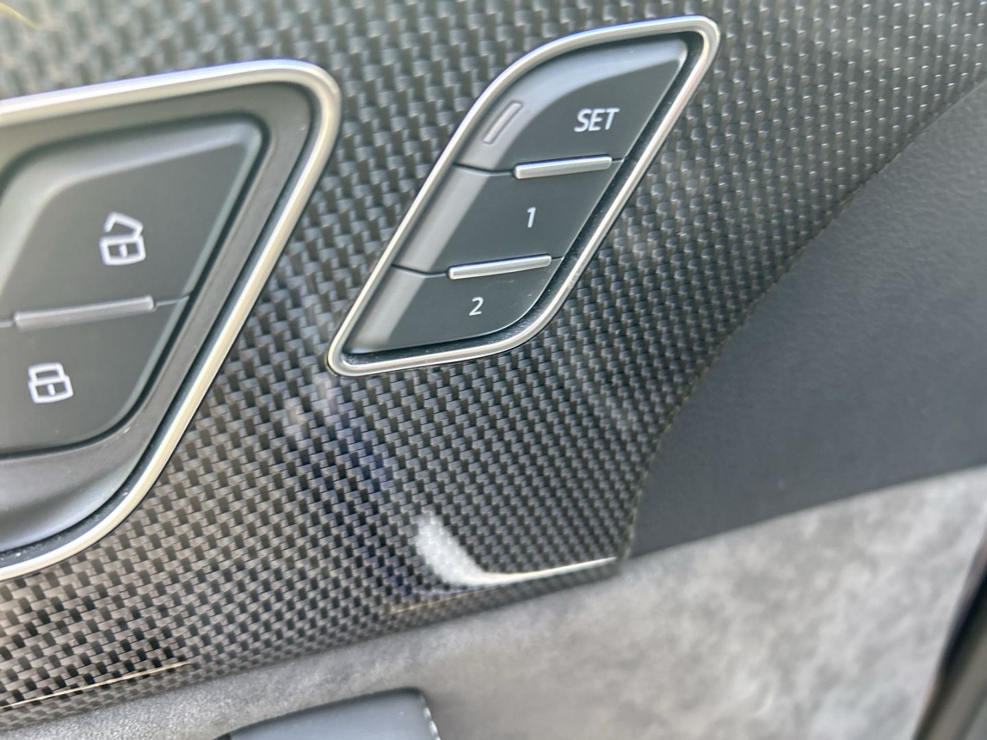 Fahrzeugabbildung Audi SQ8 EU6d 4.0 TFSI quattro competition plus