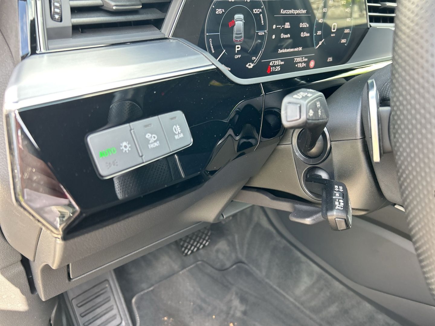 Fahrzeugabbildung Audi e-tron Sportback 55 quattro S line HUD Luftfeder