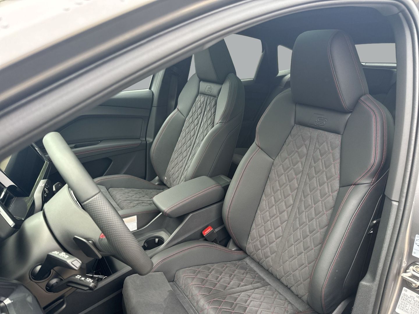 Fahrzeugabbildung Audi Q4 SPORTBACK 55 LED+AHK+HUD+PANO+KAMERA+SLINE