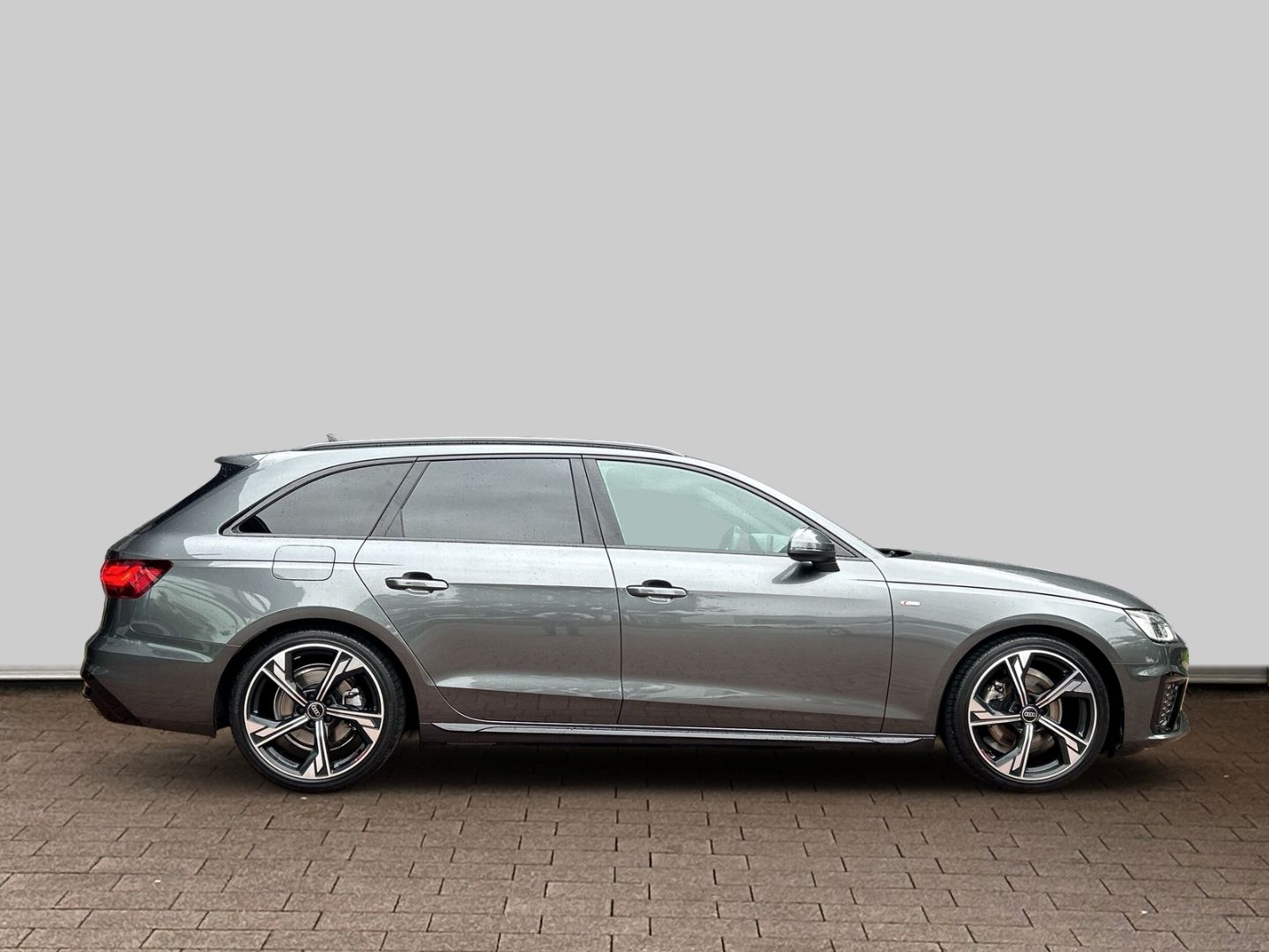 Fahrzeugabbildung Audi A4 AVANT 35 TDI COMPETION LED+NAVI+VIRTUAL+PDC