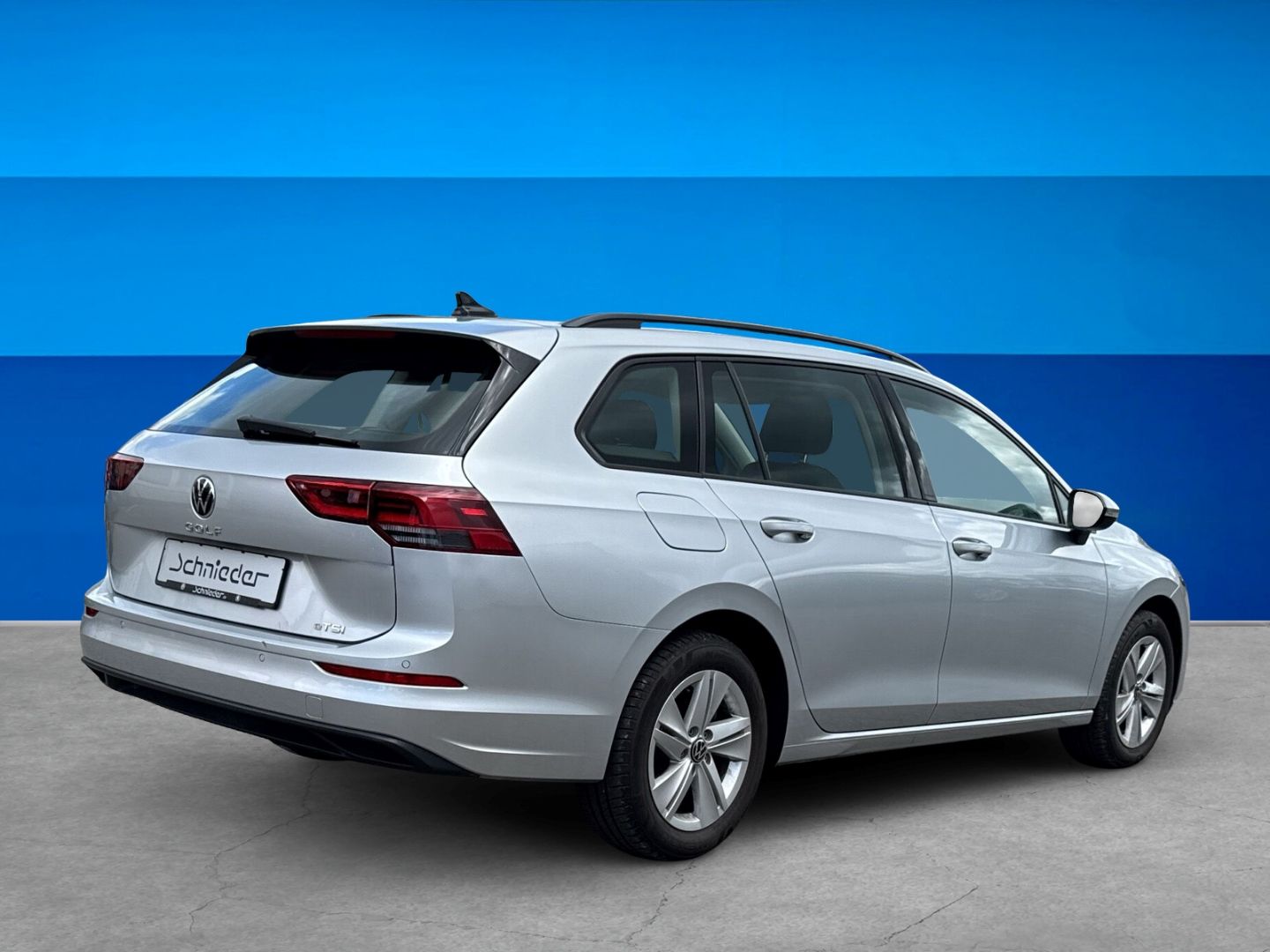 Fahrzeugabbildung Volkswagen Golf 8 Variant 1.5 eTSI Life Navi Business