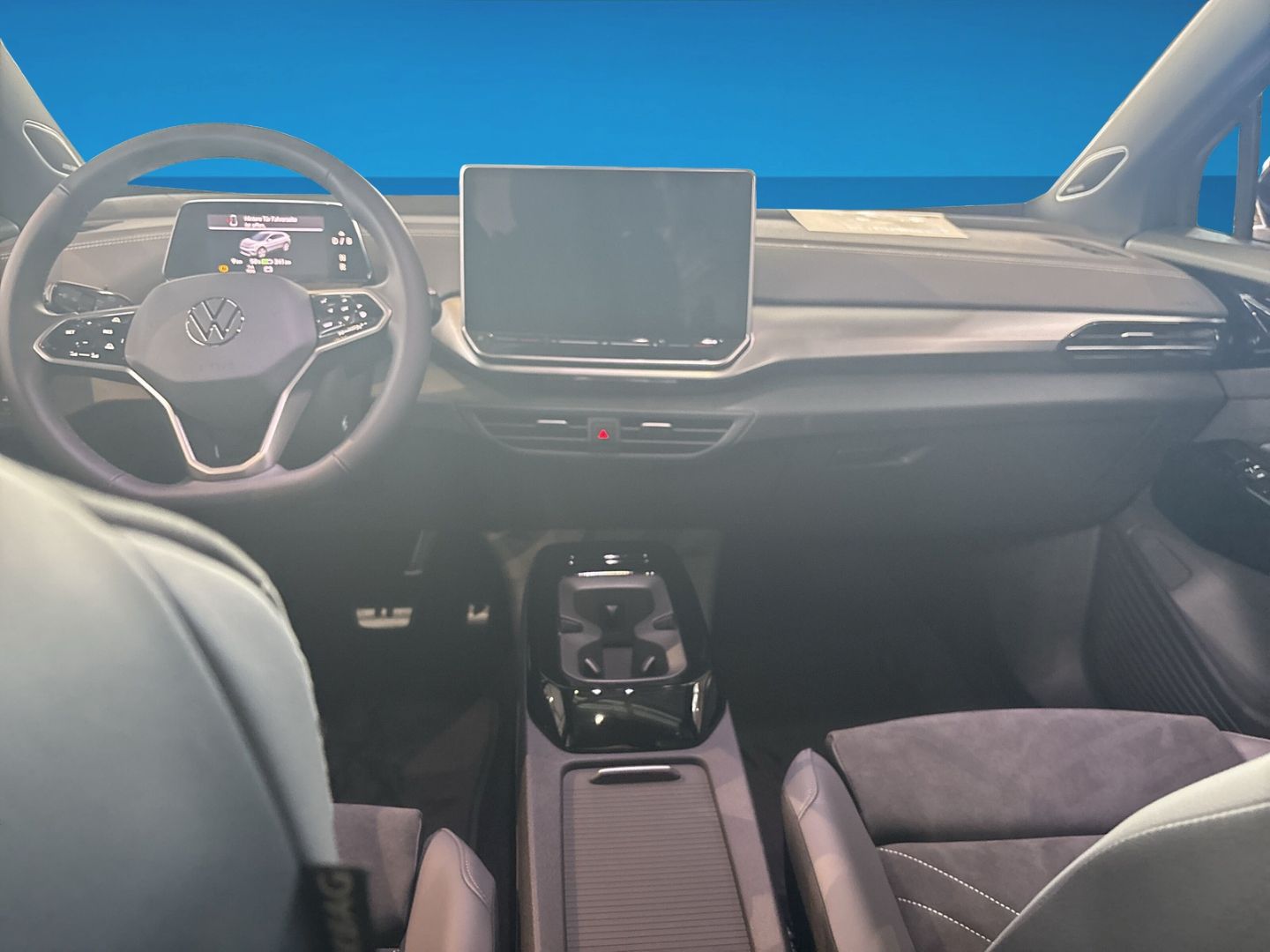 Fahrzeugabbildung Volkswagen ID.4 Goal 210 kW  77kWh IQ.DRIVE PANO KOMFORT+