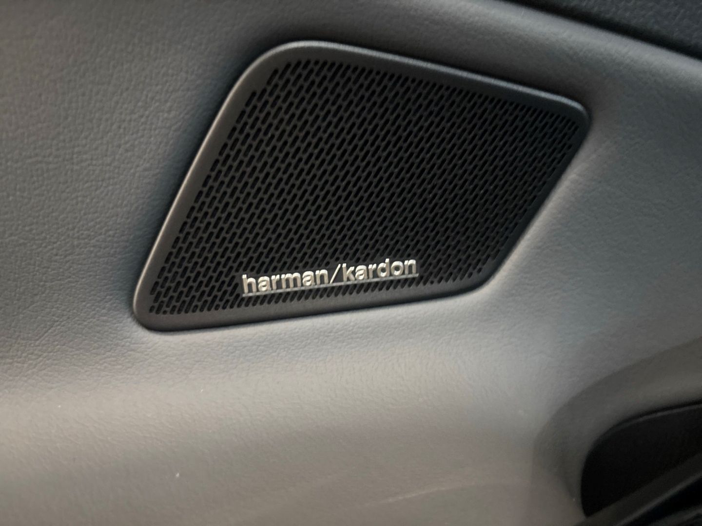 Fahrzeugabbildung Volkswagen ID.4 Goal 210 kW  77kWh IQ.DRIVE PANO KOMFORT+