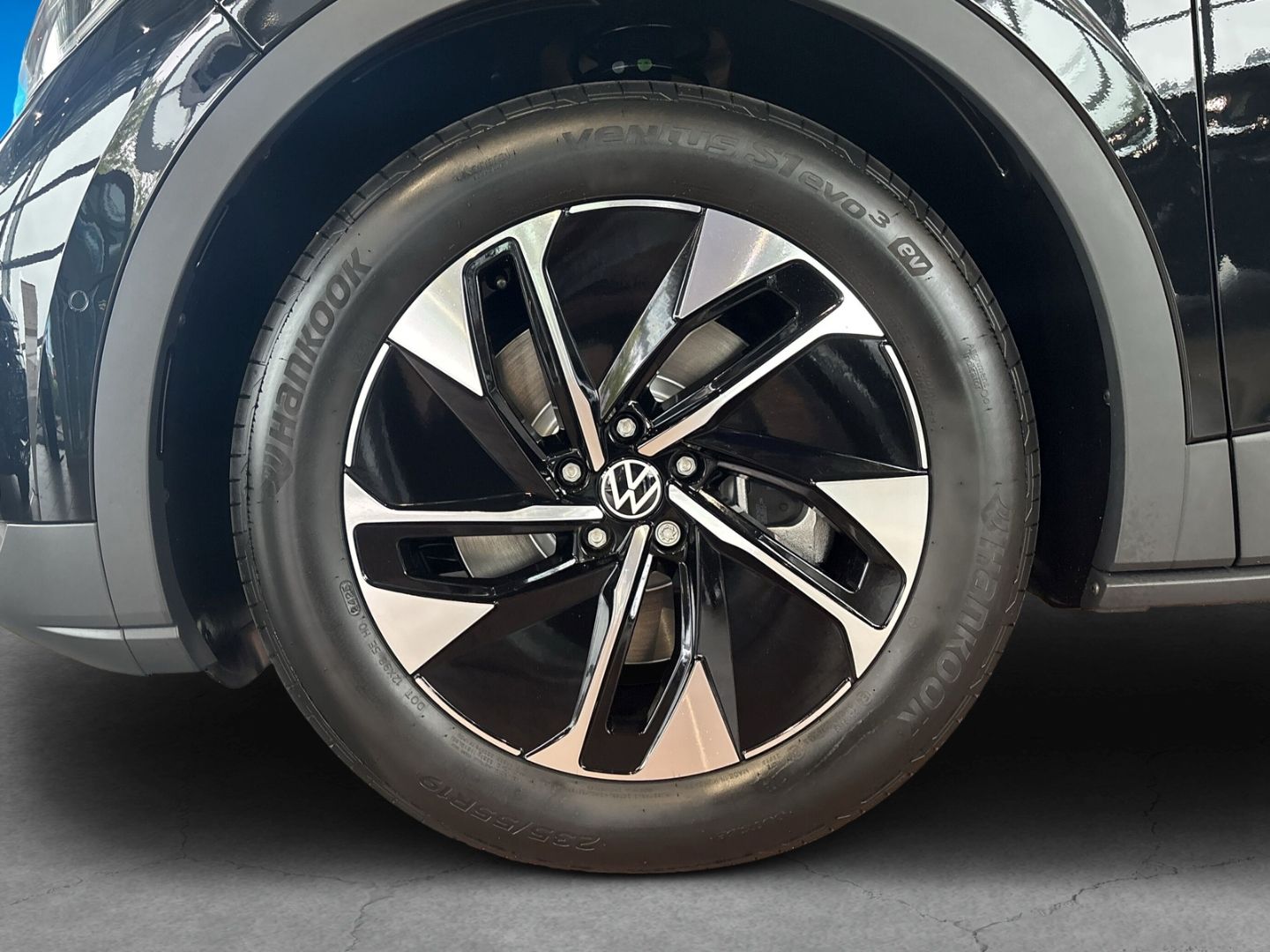 Fahrzeugabbildung Volkswagen ID.4 Goal 210 kW  77kWh IQ.DRIVE PANO KOMFORT+