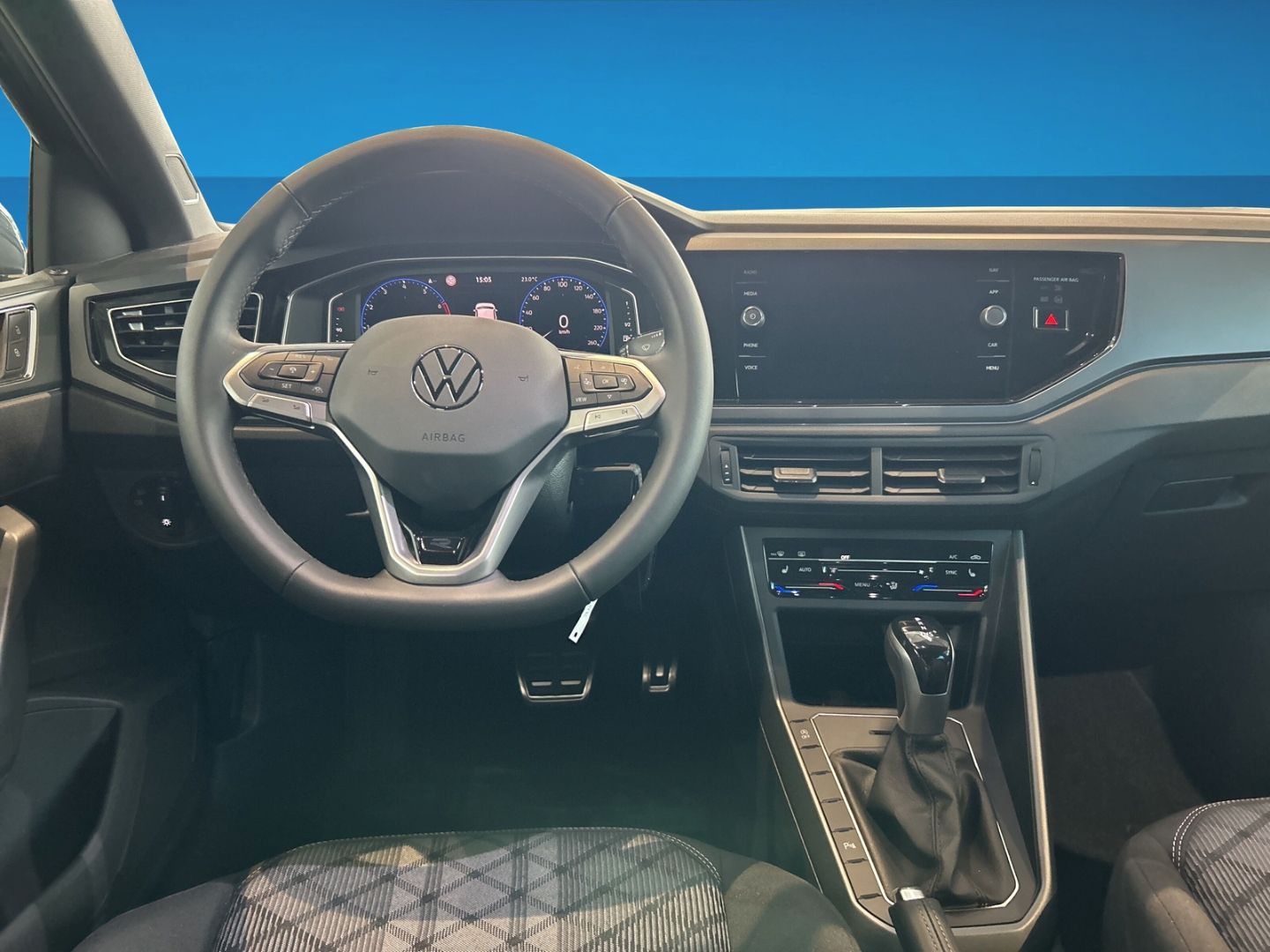 Fahrzeugabbildung Volkswagen Polo R-Line 1.0l TSI DSG IQ.LIGHT IQ.DRIVE REAR