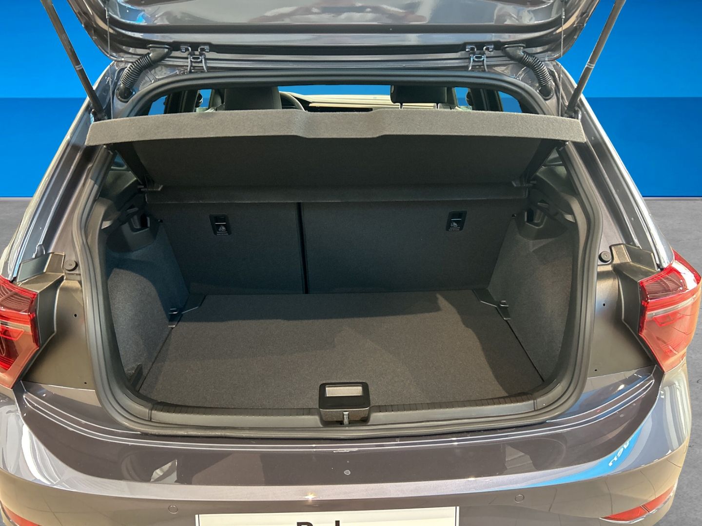 Fahrzeugabbildung Volkswagen Polo R-Line 1.0l TSI DSG IQ.LIGHT IQ.DRIVE REAR