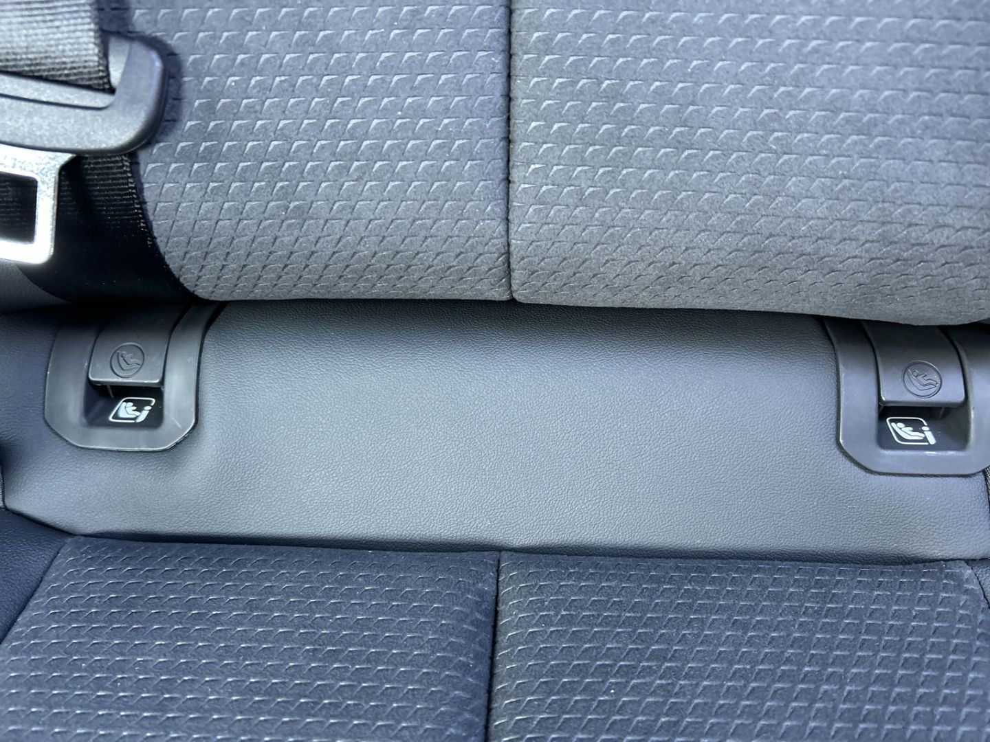 Fahrzeugabbildung Audi Q3 advanced 40 TFSI quattro S-tronic+AHK+LEDER+M