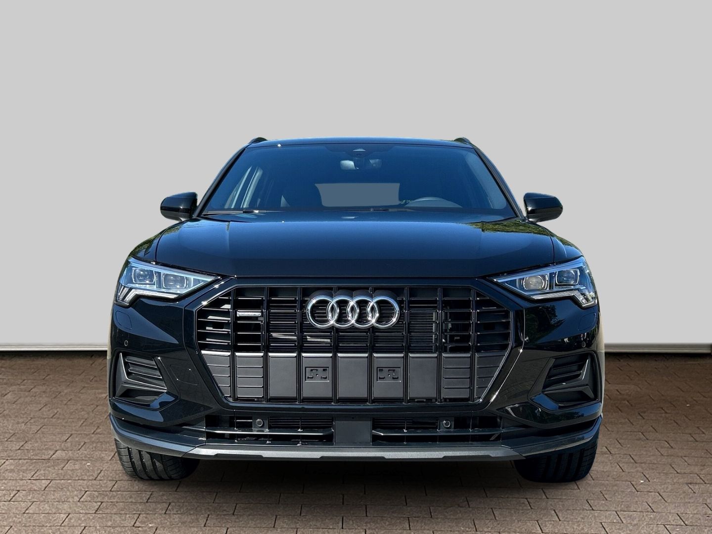 Fahrzeugabbildung Audi Q3 advanced 40 TFSI quattro S-tronic+AHK+LEDER+M