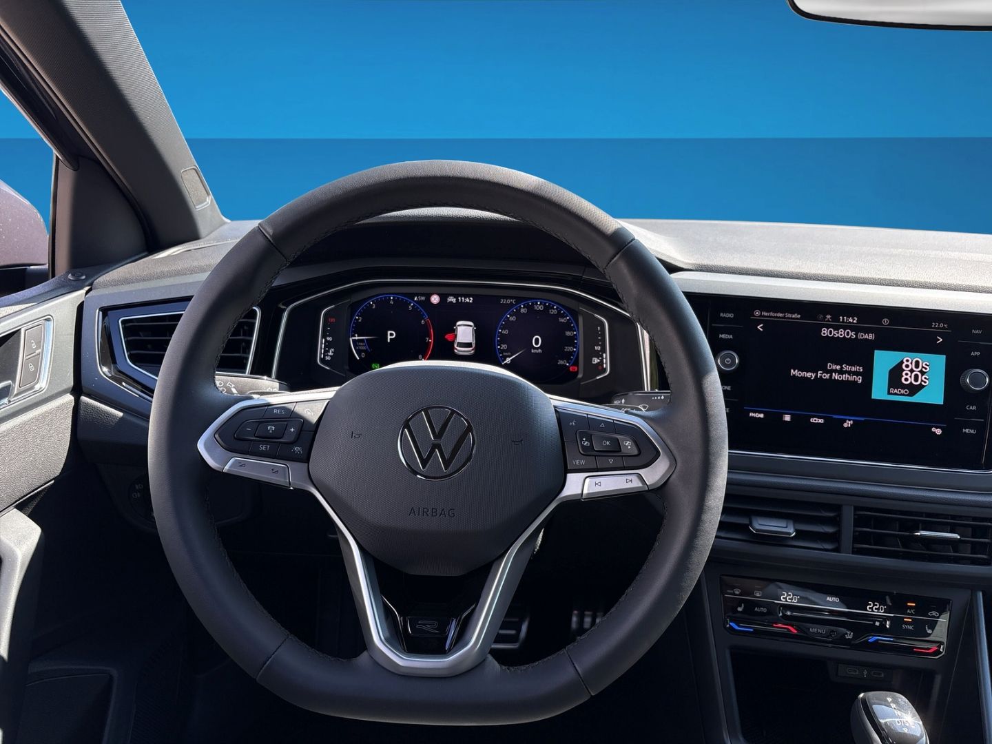 Fahrzeugabbildung Volkswagen Polo R-Line 1.0l TSI IQ.LIGHT IQ.DRIVE REAR VIEW