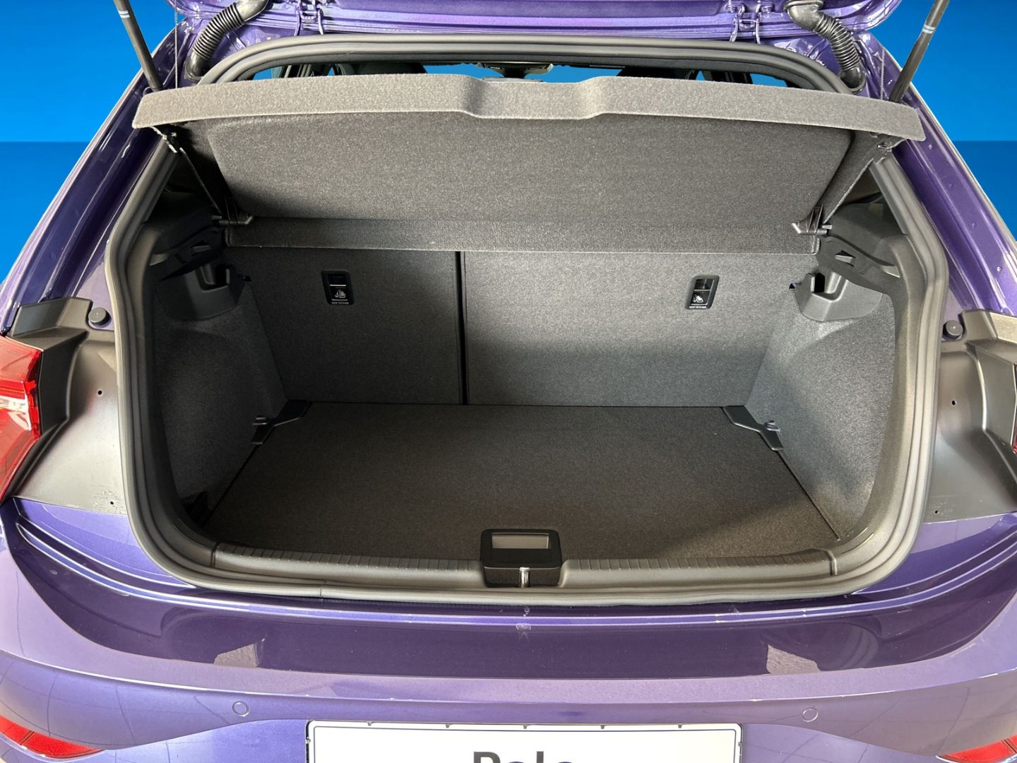 Fahrzeugabbildung Volkswagen Polo R-Line 1.0l TSI DSG IQ.LIGHT REAR VIEW NAVI