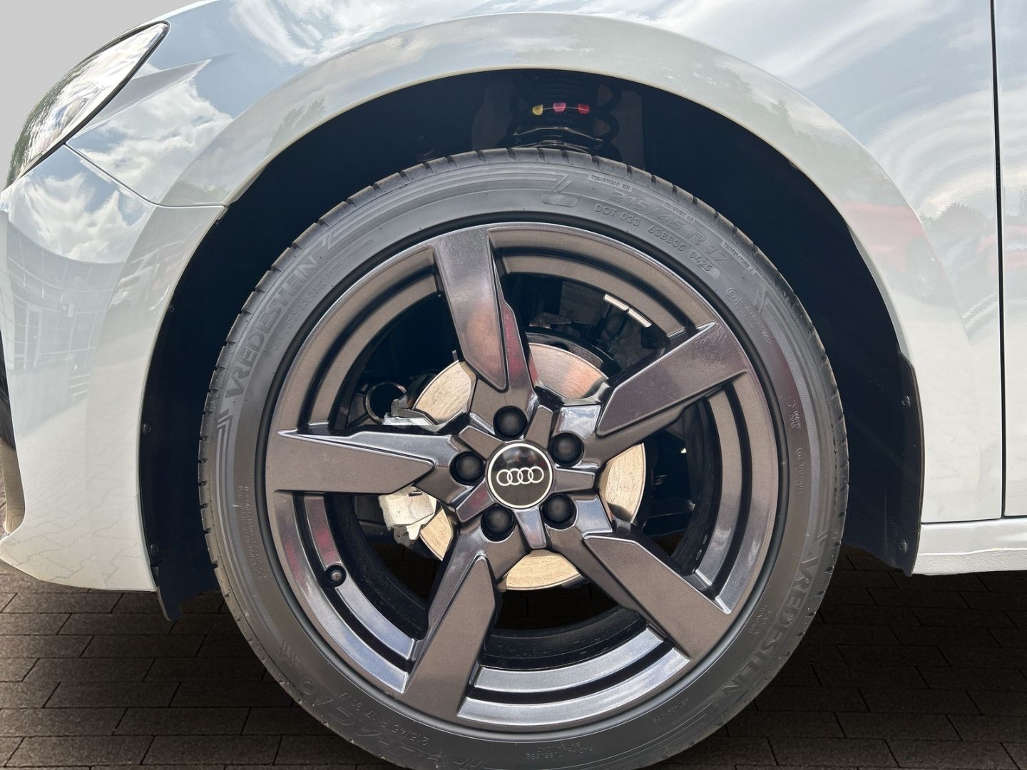 Fahrzeugabbildung Audi A1 SPORTB. LED+LEDER+SOUDSYSTEM+CARPLAY
