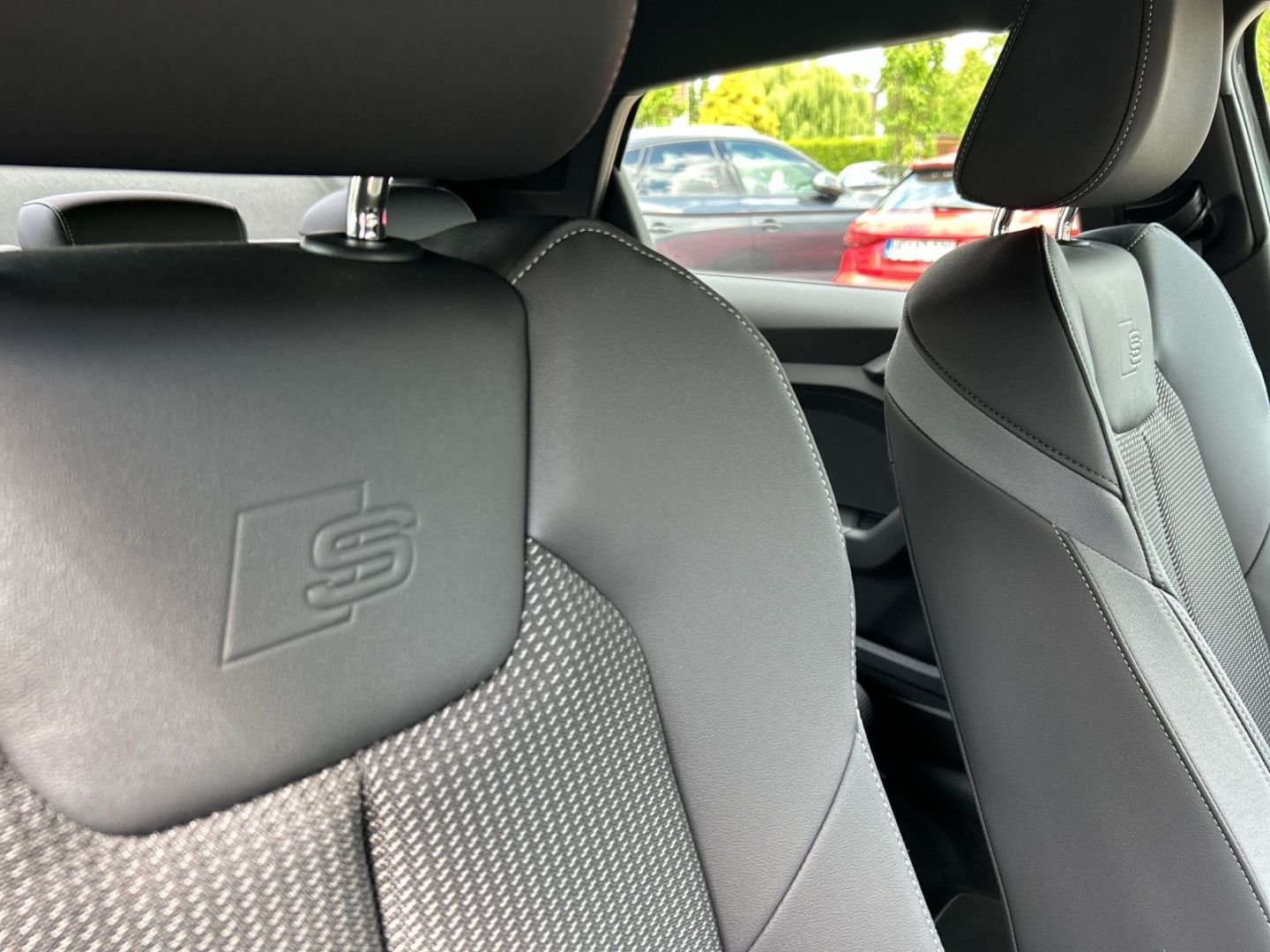Fahrzeugabbildung Audi A1 SPORTB. LED+LEDER+SOUDSYSTEM+CARPLAY