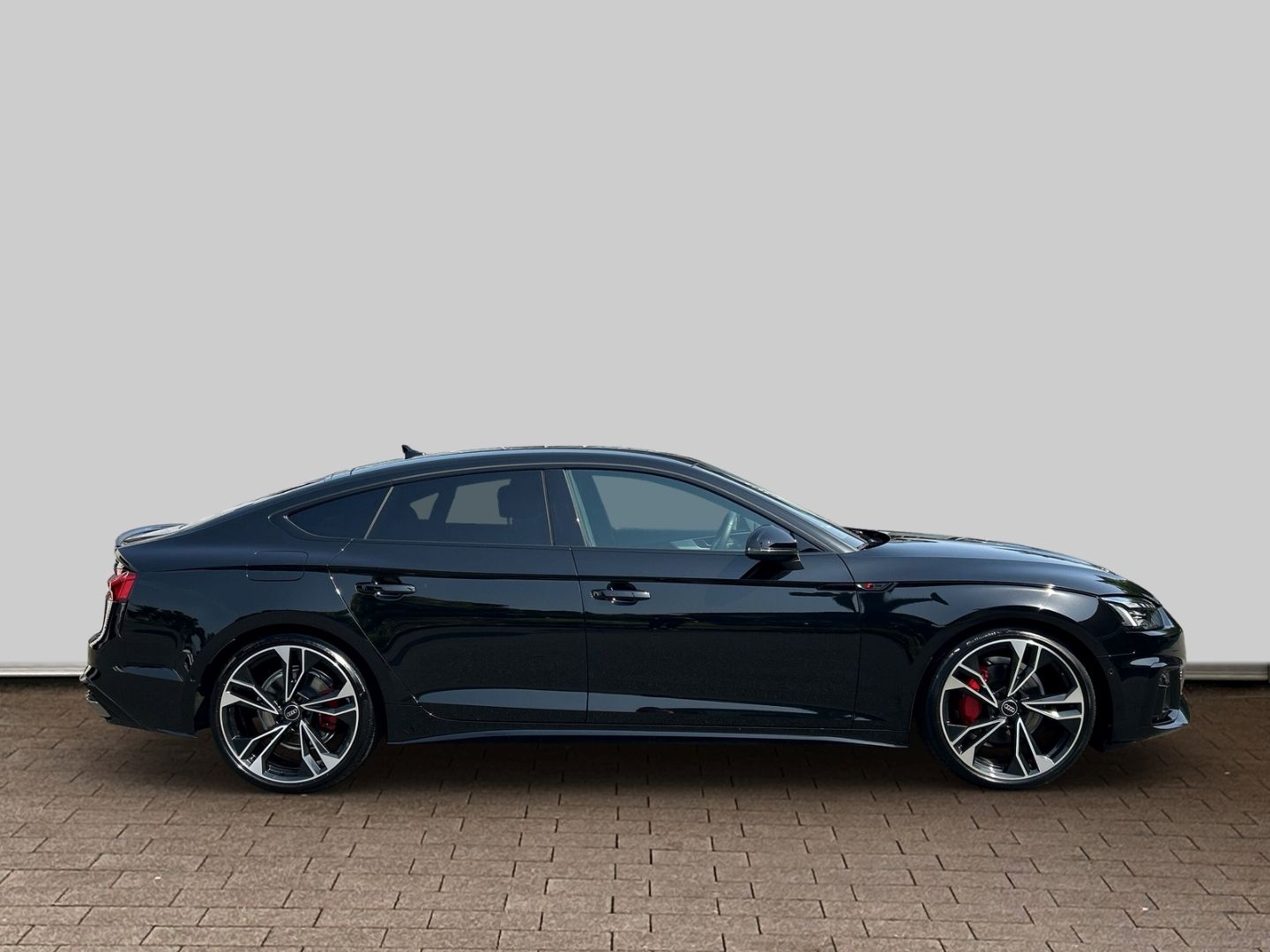 Fahrzeugabbildung Audi A5 Sportback 40 TFSI quattro S-LINE+MATRIX LED+A