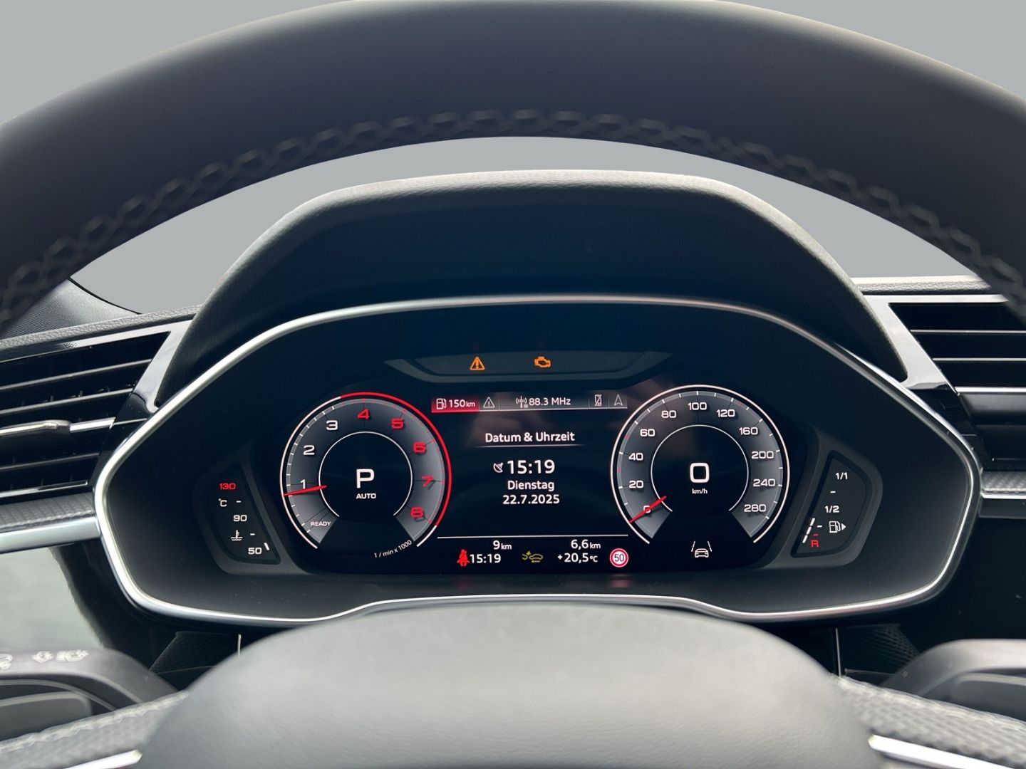 Fahrzeugabbildung Audi Q3 Sportback 40 TFSI quattro S-tronic S-LINE+AHK