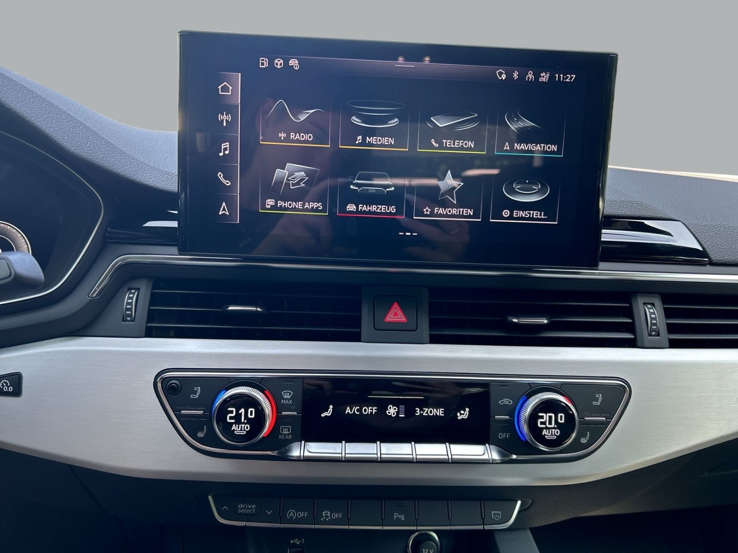 Fahrzeugabbildung Audi A5 Cabriolet 40 TFSI S line AHK+NAVI+LEDER+VIRTU