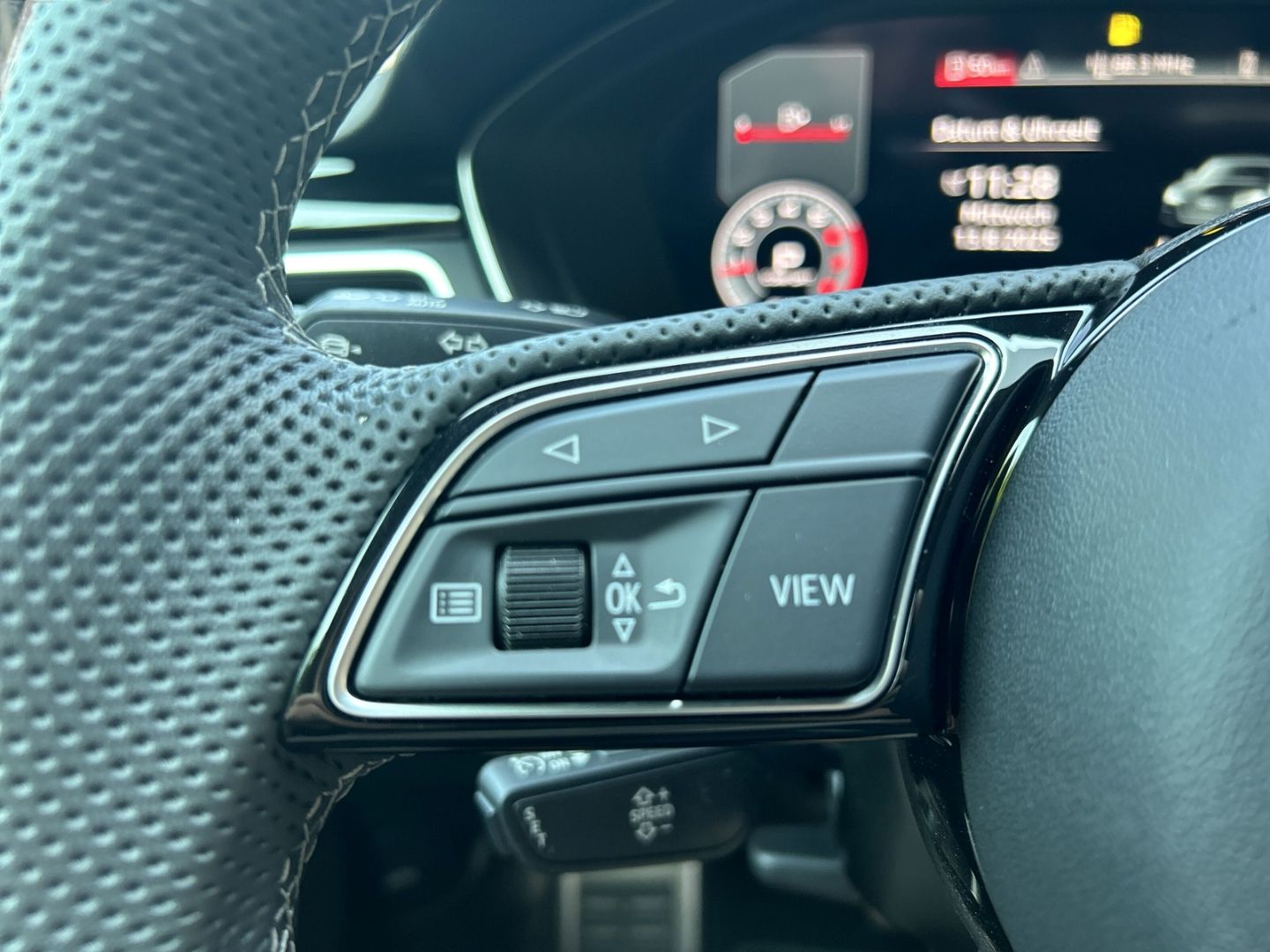 Fahrzeugabbildung Audi A5 Cabriolet 40 TFSI S line AHK+NAVI+LEDER+VIRTU