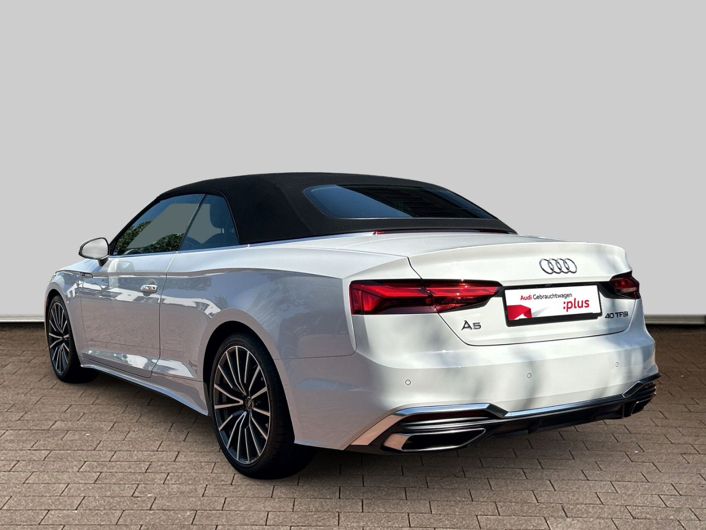 Fahrzeugabbildung Audi A5 Cabriolet 40 TFSI S line AHK+NAVI+LEDER+VIRTU