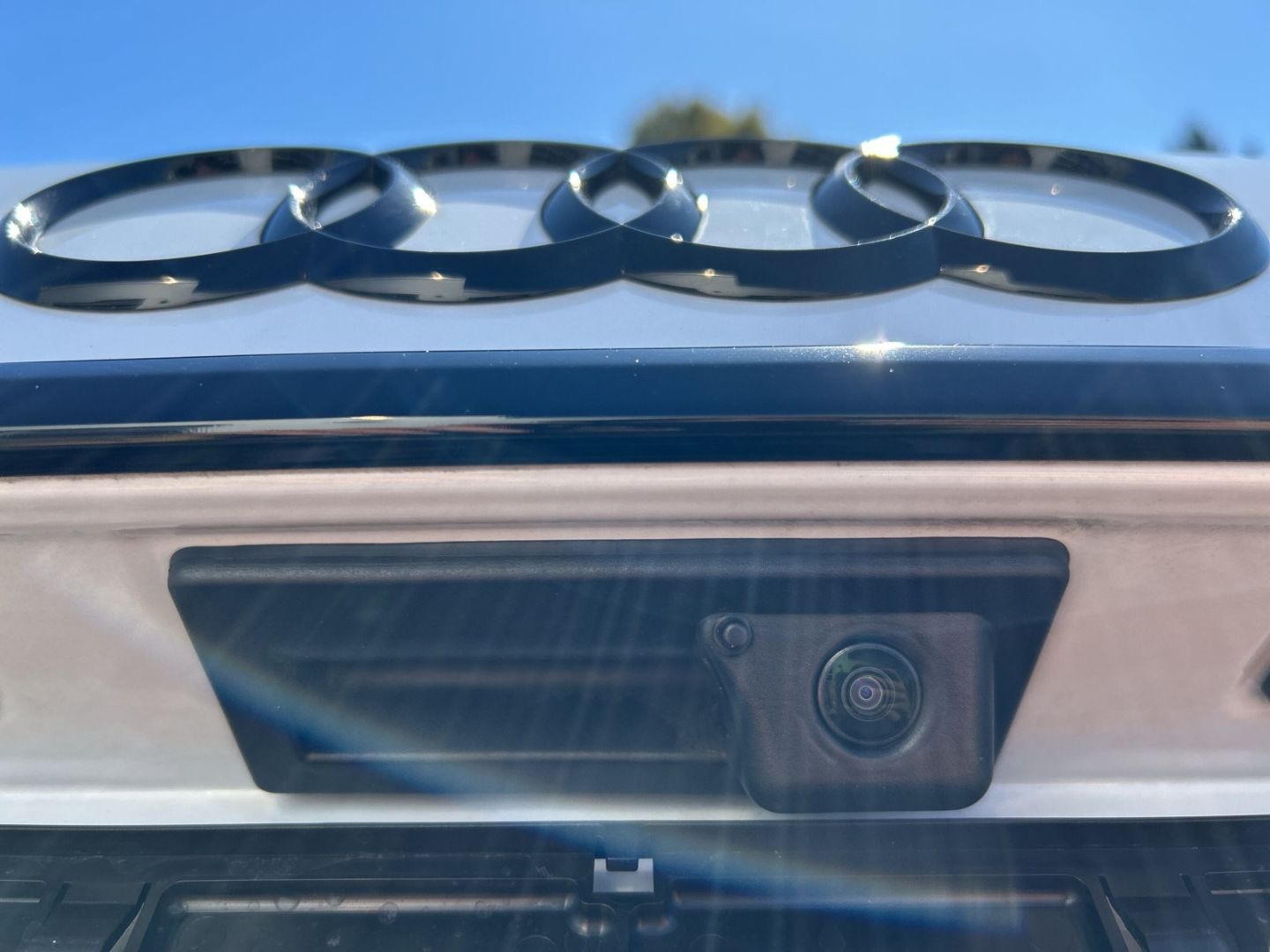 Fahrzeugabbildung Audi A4 Avant 35 TDI S line AHK+NAVI+LEDER+VIRTUAL+LE