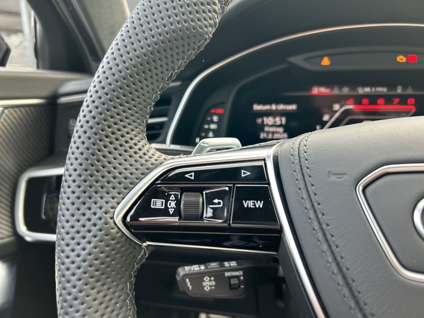 Fahrzeug 13 Fahrzeugabbildung Audi RS6 PERFORMANCE,LASER,PANO,B&O,SPORTABGAS,KERAMI