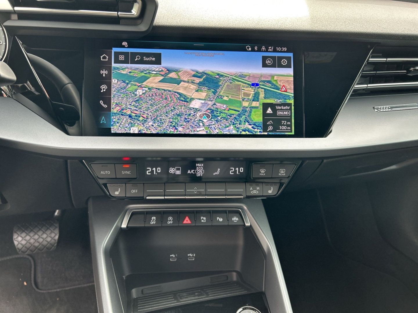 Fahrzeugabbildung Audi A3 Sportback 30 TFSI S-tronic S-line NAVI+VIRTUA