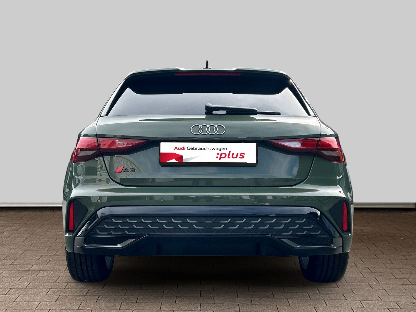 Fahrzeugabbildung Audi A3 Sportback 30 TFSI S-tronic S-line NAVI+VIRTUA