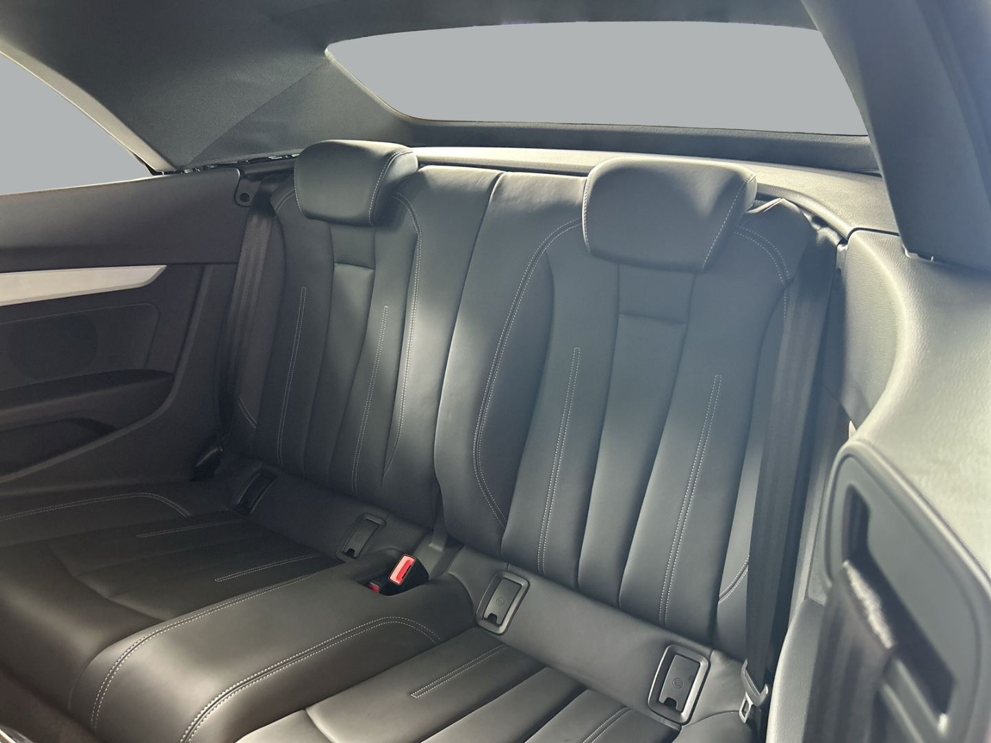 Fahrzeugabbildung Audi A5 Cabriolet 40 TFSI S-LINE+AHK+NAVI+LEDER+VIRTU