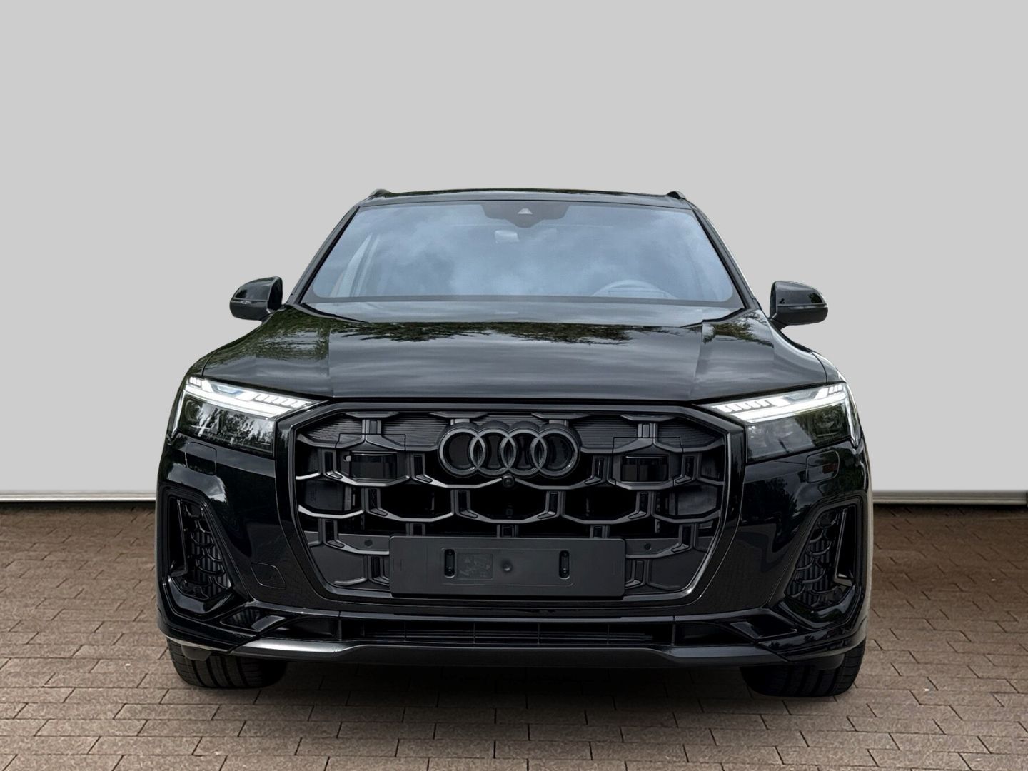 Fahrzeugabbildung Audi Q7 55 TFSI e quattro S-line+Sportpaket+HUD+PANO+