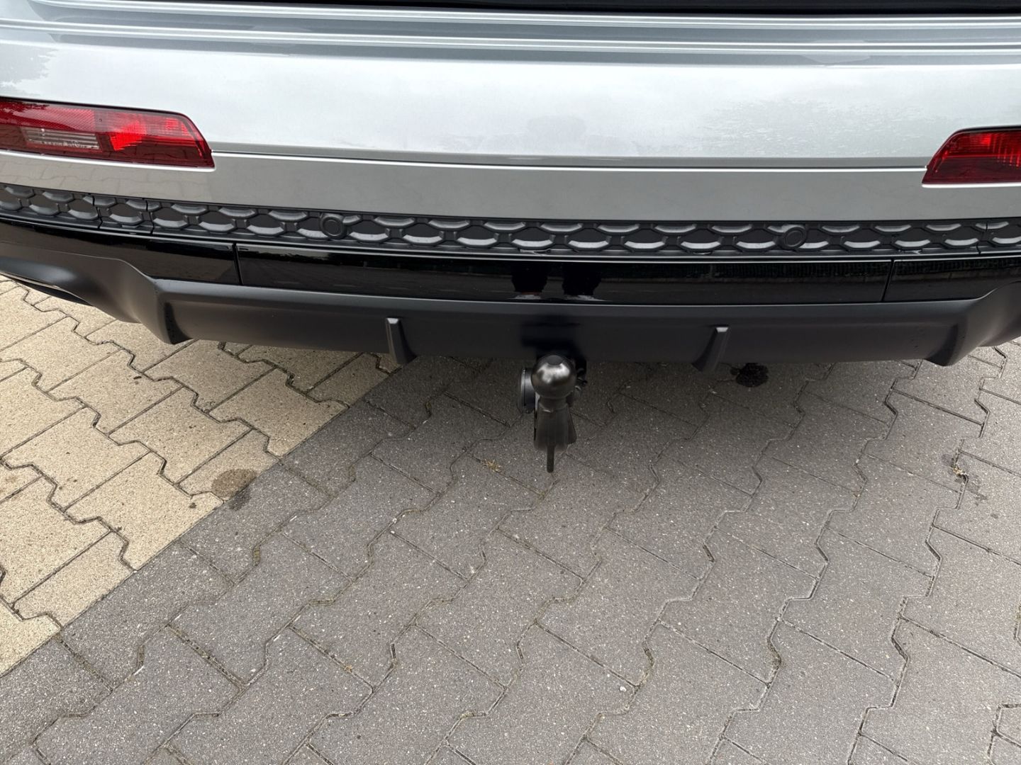 Fahrzeugabbildung Audi Q7 55 TFSI e quattro S-line+AHK+HUD+PANO+B&O+KAM