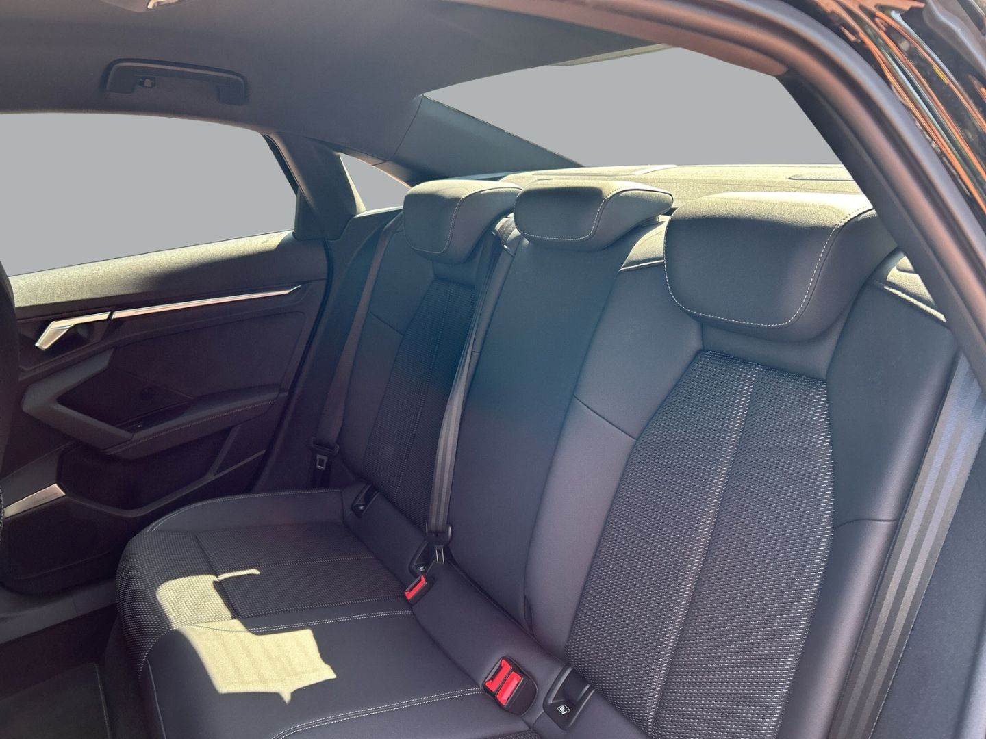 Fahrzeugabbildung Audi S3 Limousine 2.0 TFSI quattro NAVI+LEDER+B&O