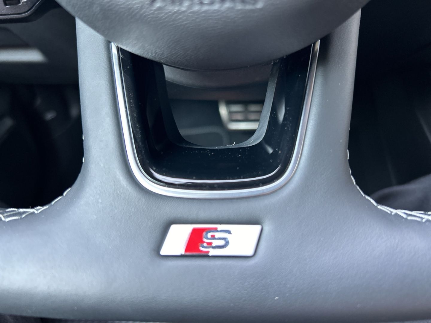 Fahrzeugabbildung Audi S3 Limousine 2.0 TFSI quattro NAVI+LEDER+B&O