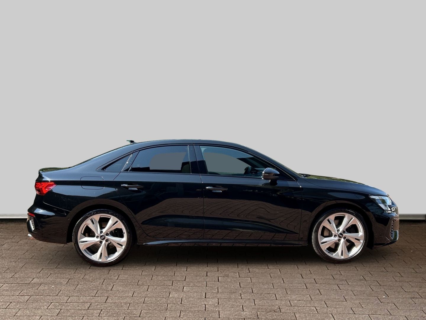 Fahrzeugabbildung Audi S3 Limousine 2.0 TFSI quattro NAVI+LEDER+B&O