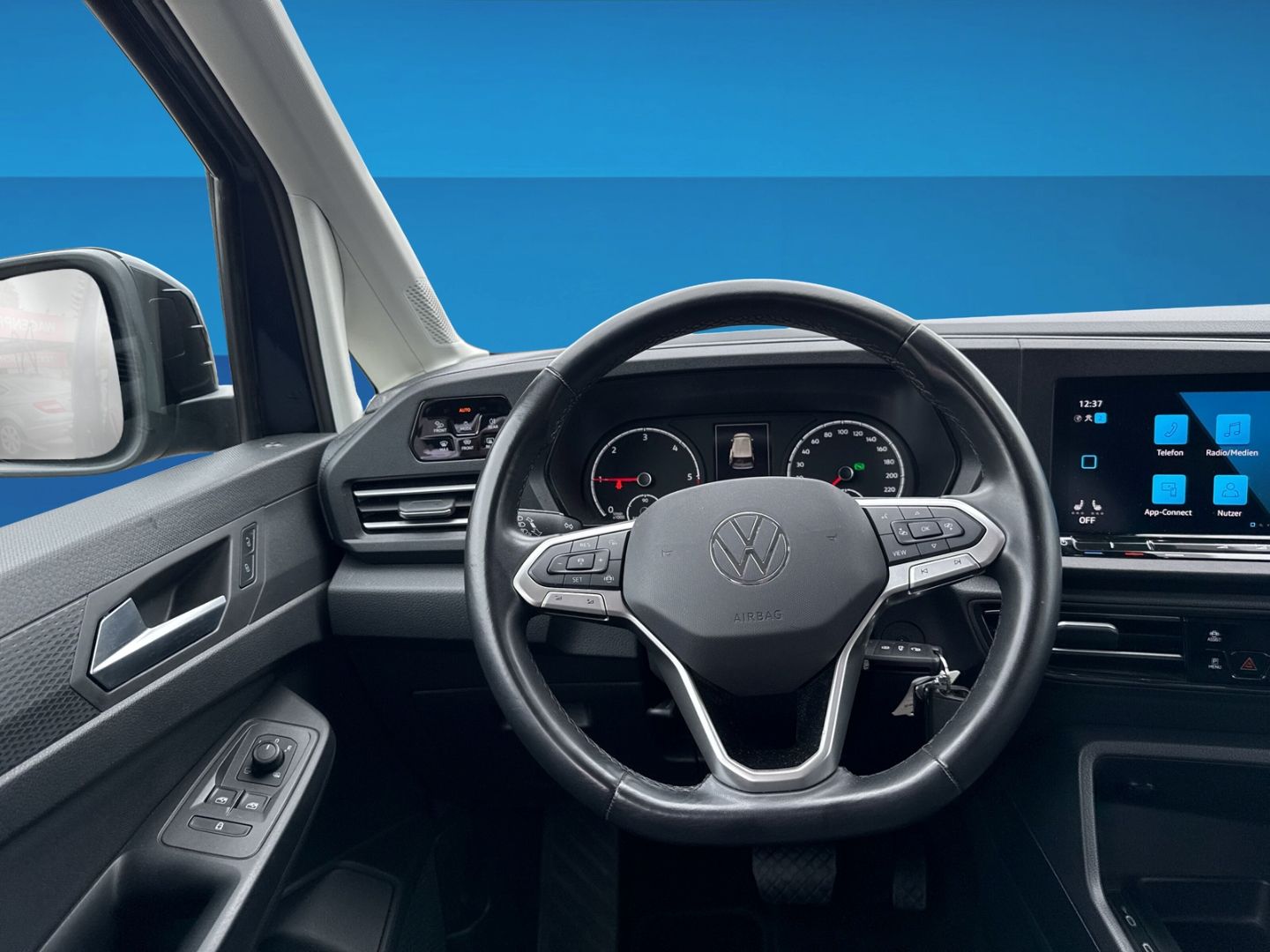 Fahrzeugabbildung Volkswagen Caddy 2.0 TDI Life 7 Sitzer Standheizung