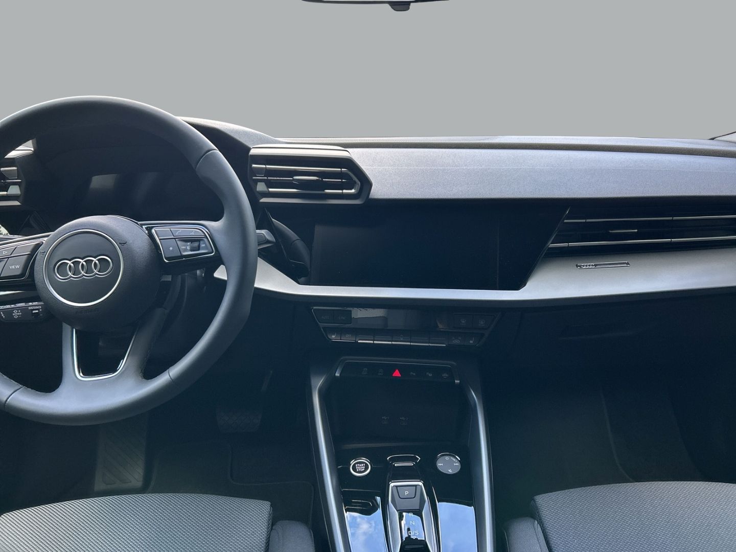 Fahrzeugabbildung Audi A3 SPORTBACK TFSI 85 kW +AHK+VIRTUAL+NAVI+SHZ - mit KI generiert/bearbeitet