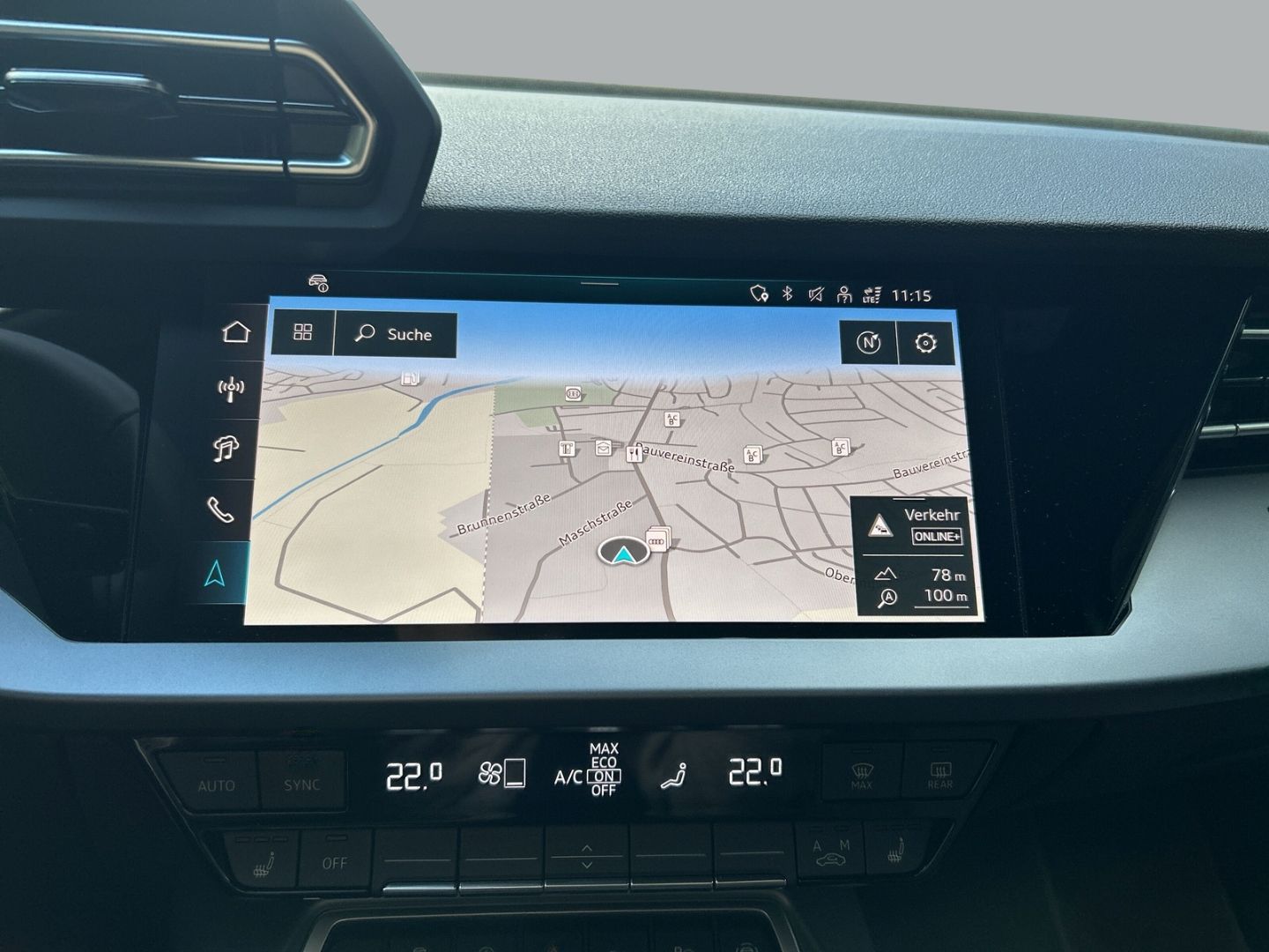 Fahrzeugabbildung Audi A3 SPORTBACK TFSI 85 kW +AHK+VIRTUAL+NAVI+SHZ - mit KI generiert/bearbeitet
