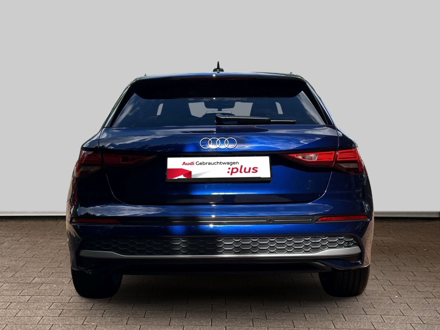 Fahrzeugabbildung Audi A3 SPORTBACK TFSI 85 kW +AHK+VIRTUAL+NAVI+SHZ - mit KI generiert/bearbeitet