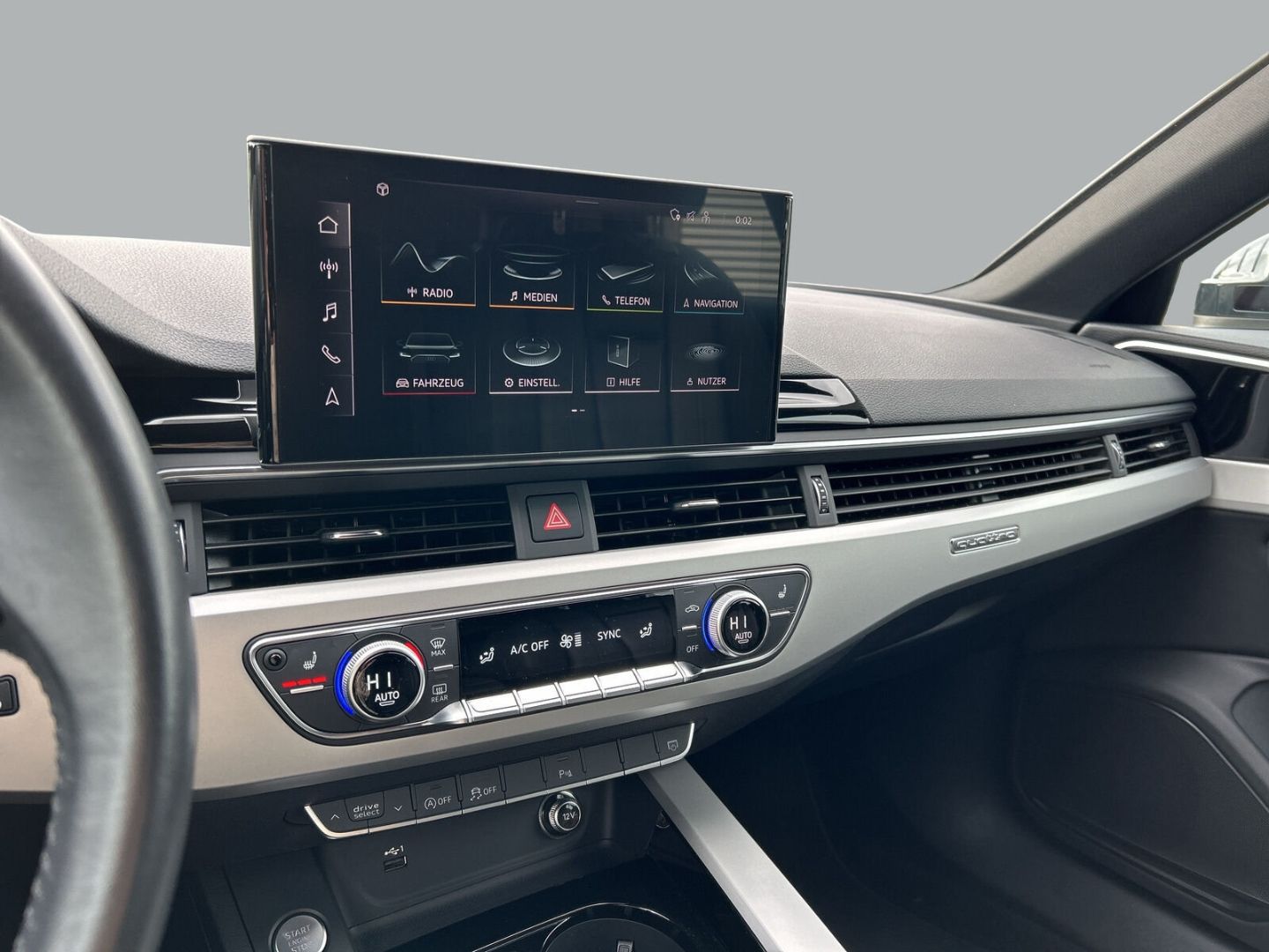 Fahrzeugabbildung Audi A4 Avant 2.0 40 TDI quattro advanced Navi Leder - mit KI generiert/bearbeitet