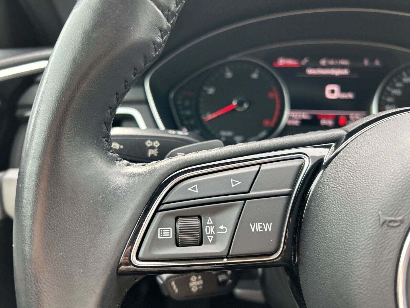 Fahrzeugabbildung Audi A4 Avant 2.0 40 TDI quattro advanced Navi Leder - mit KI generiert/bearbeitet