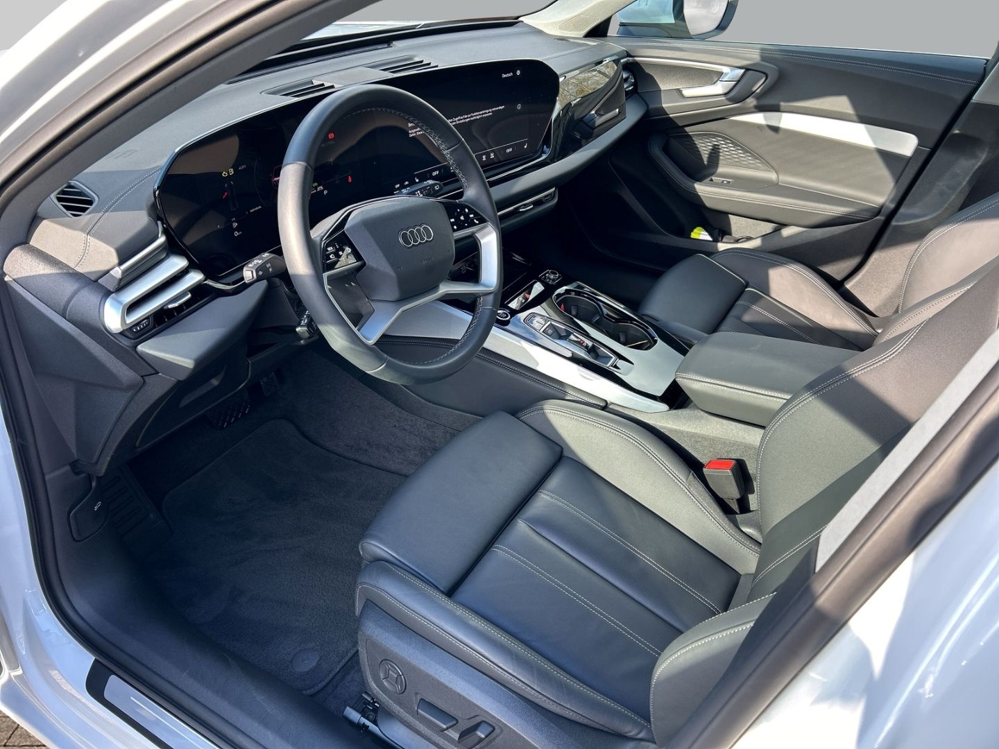 Fahrzeugabbildung Audi A5 Avant TFSI quattro AHK+NAVI+LEDER+LED+ACC+KAM - mit KI generiert/bearbeitet
