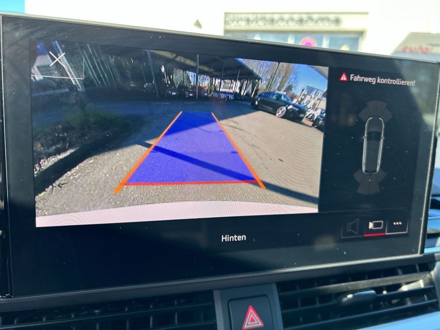 Fahrzeug 22 Fahrzeugabbildung Audi S4 Avant 3.0 TDI MATRIX-LED+B&O+Standhzg+AHK+KAM - mit KI generiert/bearbeitet