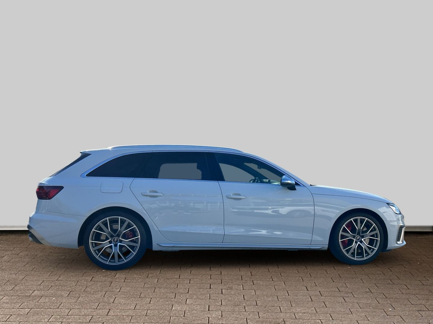 Fahrzeug 7 Fahrzeugabbildung Audi S4 Avant 3.0 TDI MATRIX-LED+B&O+Standhzg+AHK+KAM - mit KI generiert/bearbeitet