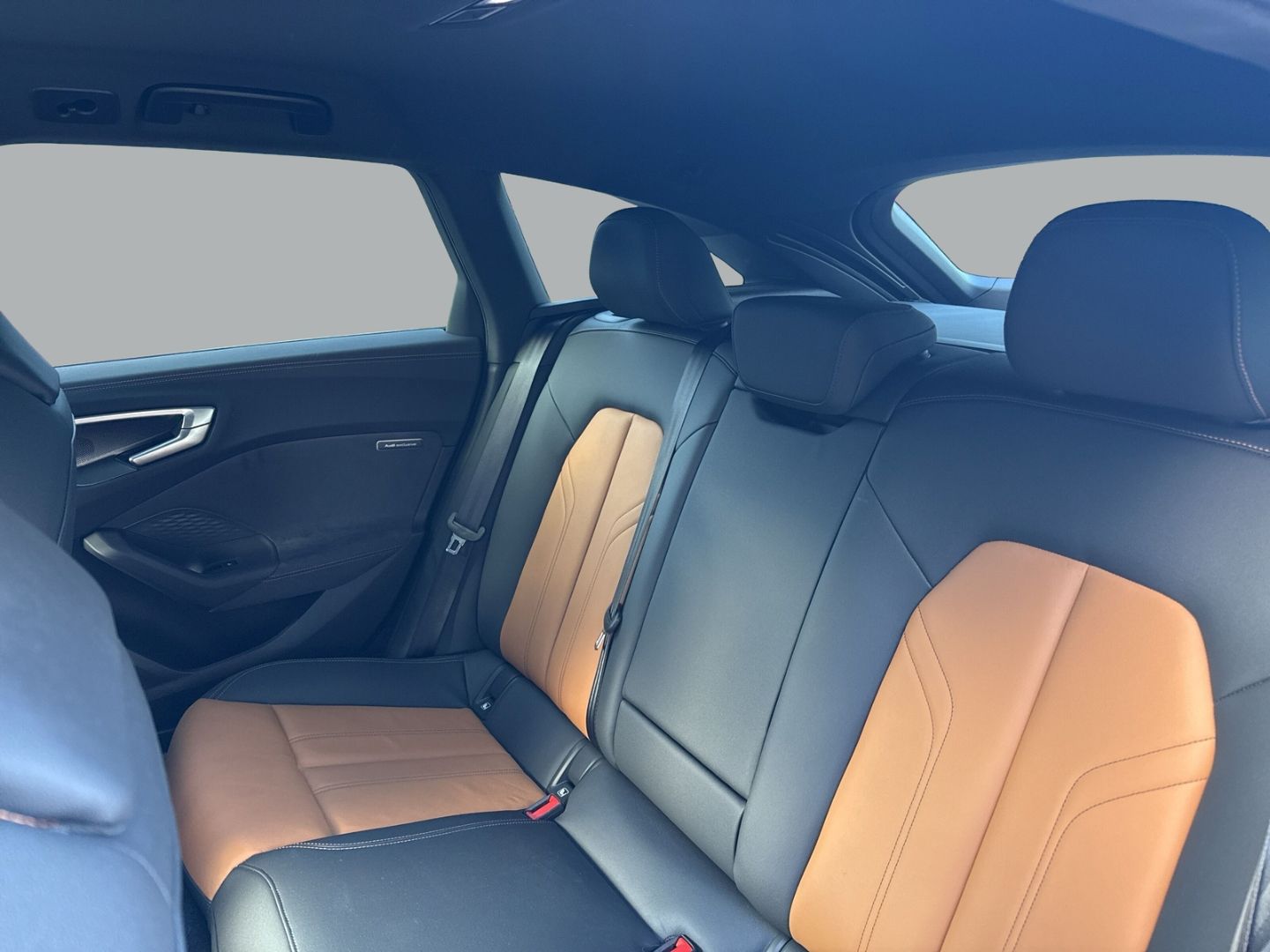 Fahrzeugabbildung Audi A5 Avant 2.0 TDI quattro HUD+NAVI+LEDER+VIRTUAL